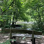 Riverside With Secure Bike Storage 스테이블리