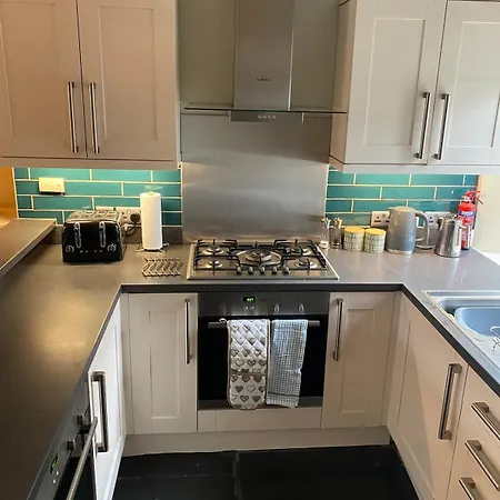 Riverside With Secure Bike Storage