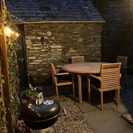 Riverside With Secure Bike Storage