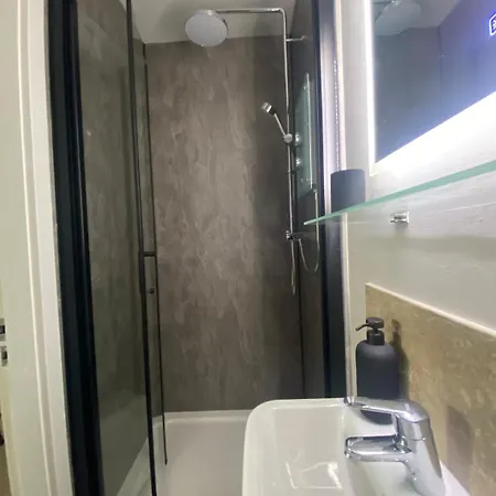 Riverside With Secure Bike Storage *